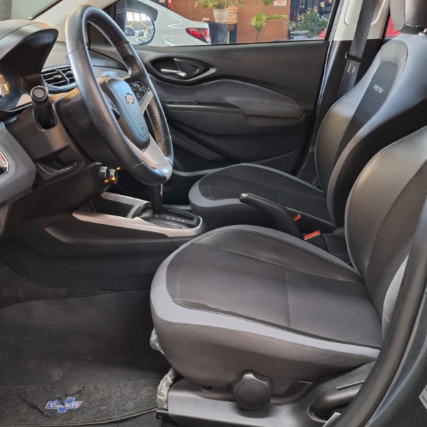 CHEVROLET Onix Hatch 1.4 4P FLEX ACTIV AUTOMÁTICO