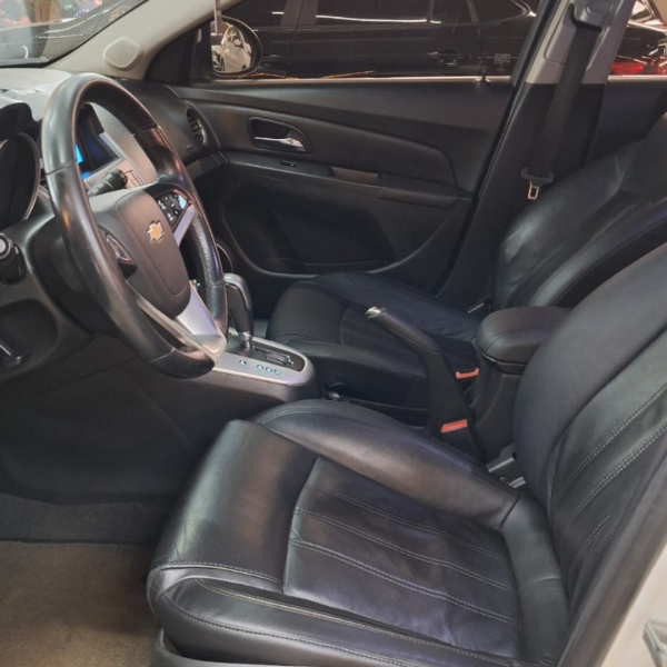 CHEVROLET Cruze Hatch 1.8 16V 4P LT SPORT FLEX AUTOMÁTICO