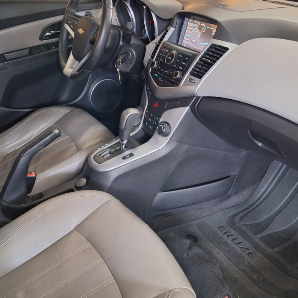 CHEVROLET Cruze Sedan 1.8 16V 4P LT ECOTEC FLEX AUTOMÁTICO CHEVROLET Cruze Sedan 1.8 16V 4P LT ECOTEC FLEX AUTOMÁTICO