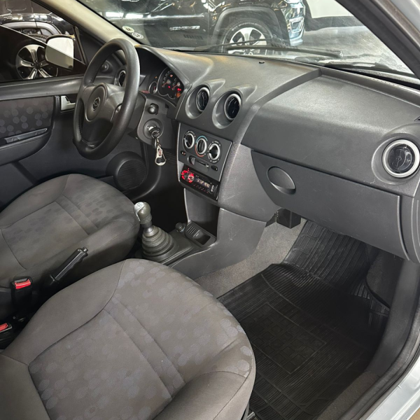 Celta 1.0 4P VHC FLEX SUPER