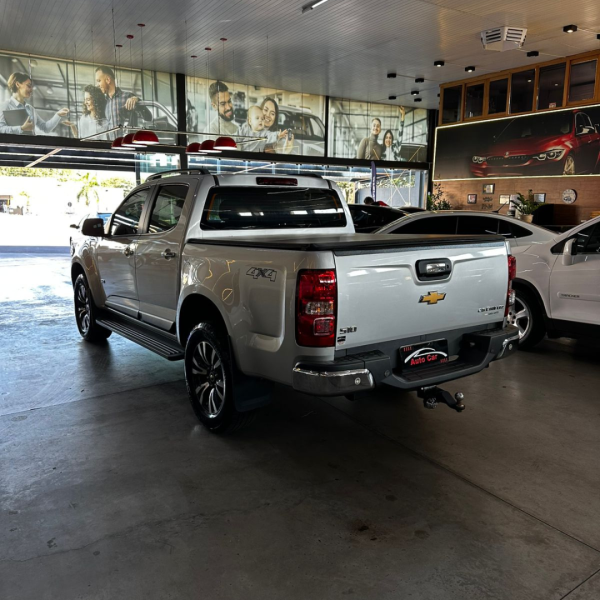 S10 2.8 16V LTZ CABINE DUPLA 4X4 TURBO DIESEL AUTOMÁTICO