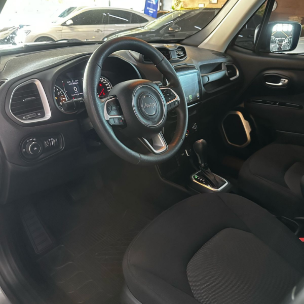 Renegade 1.8 16V 4P FLEX AUTOMÁTICO