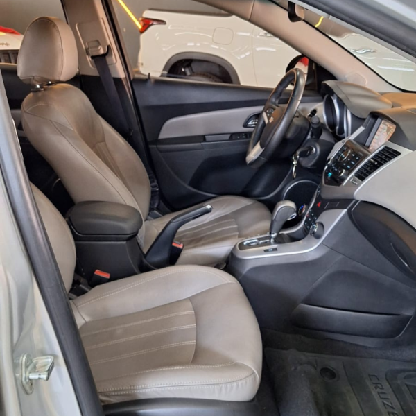 CHEVROLET Cruze Sedan 1.8 16V 4P LT ECOTEC FLEX AUTOMÁTICO CHEVROLET Cruze Sedan 1.8 16V 4P LT ECOTEC FLEX AUTOMÁTICO