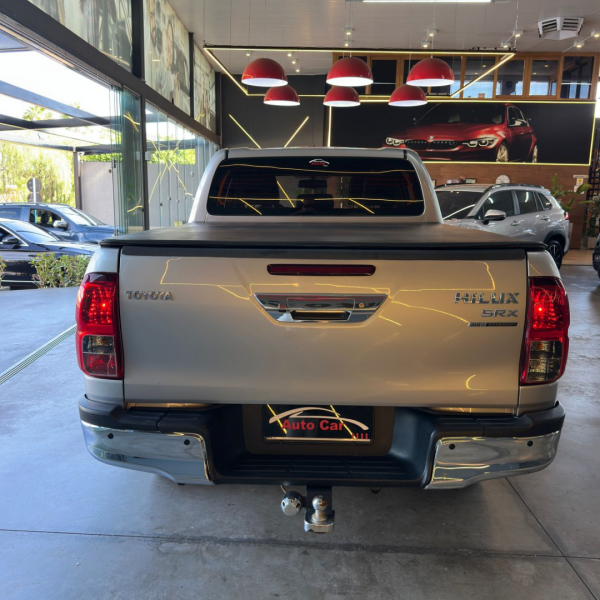 TOYOTA Hilux Caminhonete 2.8 16V SRX 50 ANOS 4X4 TURBO DIESEL CABINE DUPLA AUTOMÁTICO
