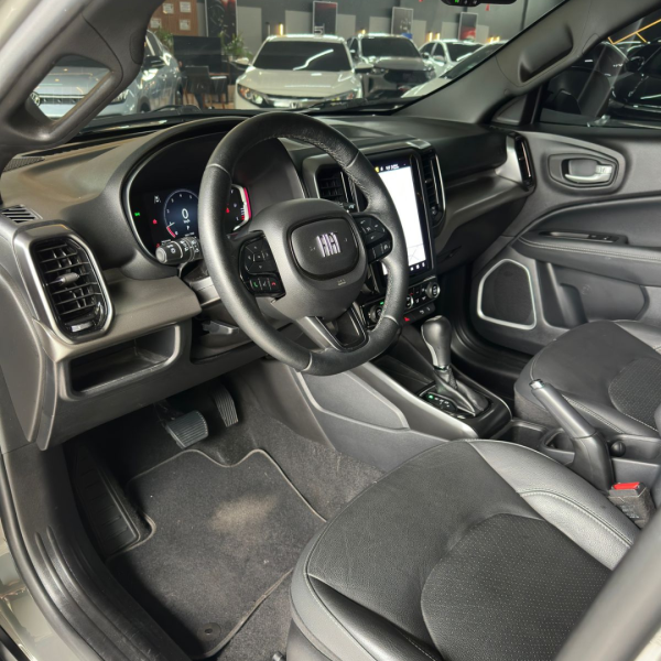 FIAT Toro 1.3 16V 4P FLEX 270 TURBO VOLCANO AUTOMÁTICO