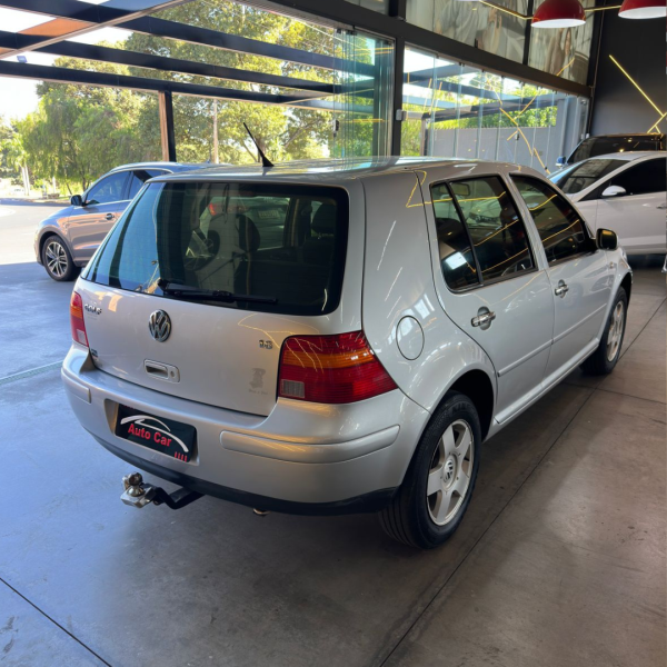 VOLKSWAGEN Golf 1.6 4P