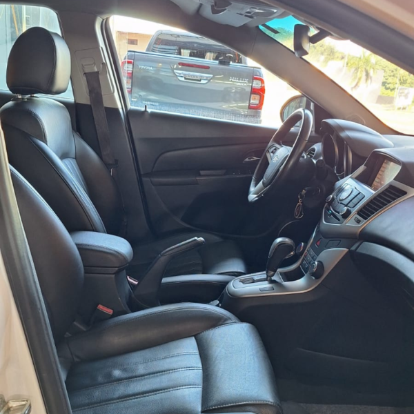 CHEVROLET Cruze Hatch 1.8 16V 4P LT SPORT FLEX AUTOMÁTICO