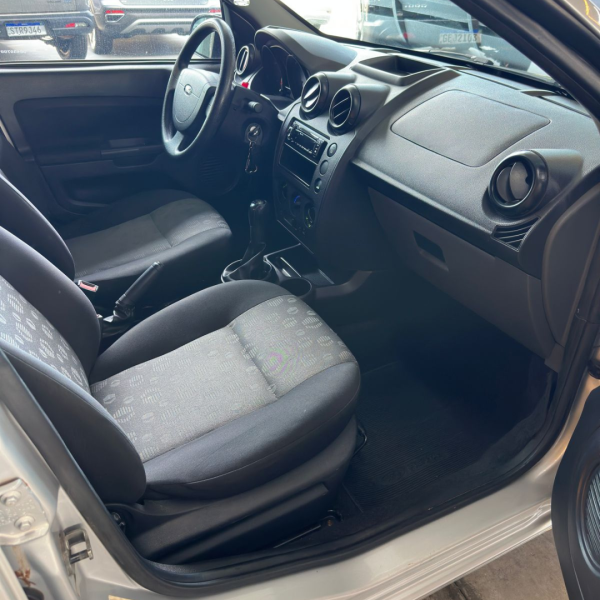 FORD Fiesta Hatch 1.6 4P ROCAM FLEX