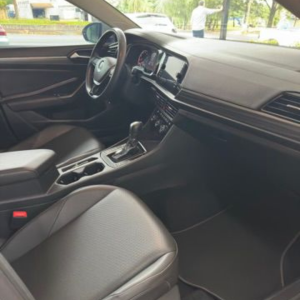 VOLKSWAGEN Jetta 1.4 4P 250 TSI TURBO COMFORTLINE AUTOMÁTICO