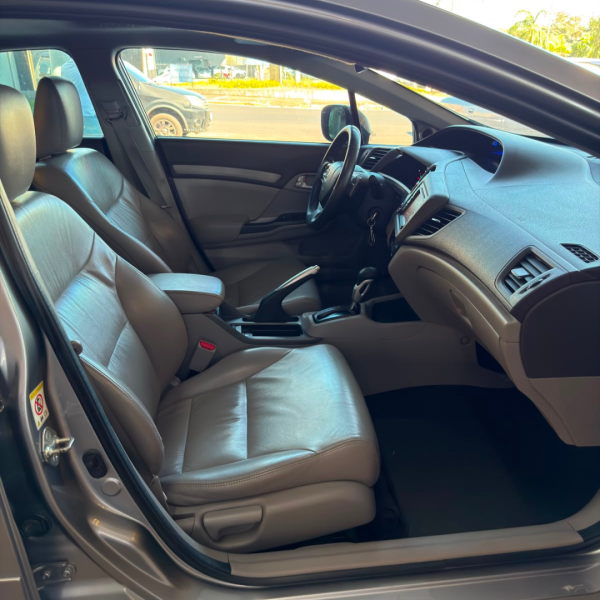 HONDA Civic 2.0 16V 4P FLEX EXR AUTOMÁTICO