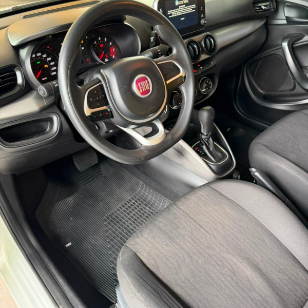 FIAT Cronos 1.8 4P FLEX DRIVE AUTOMÁTICO