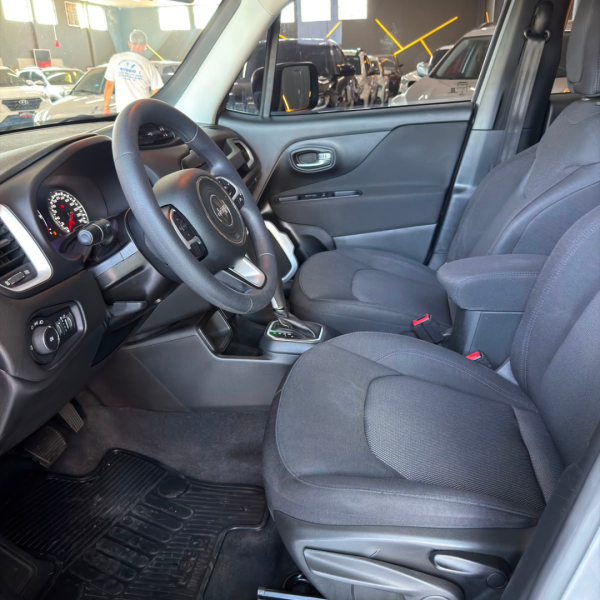 JEEP Renegade 1.8 16V 4P FLEX AUTOMÁTICO