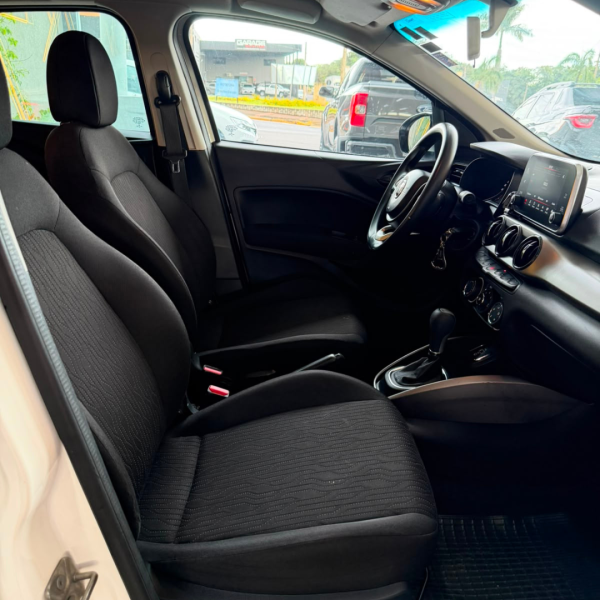 FIAT Cronos 1.8 4P FLEX DRIVE AUTOMÁTICO