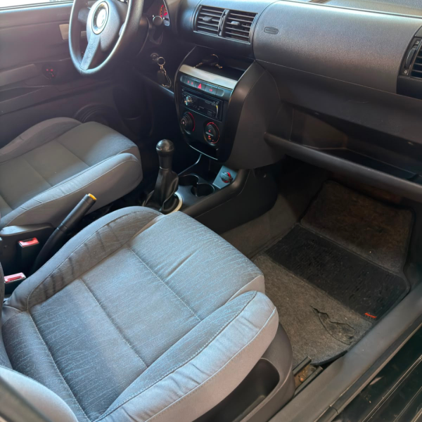 VOLKSWAGEN Crossfox 1.6 4P FLEX