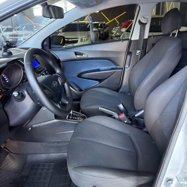 HYUNDAI HB 20 Hatch 1.6 16V 4P COMFORT FLEX AUTOMÁTICO