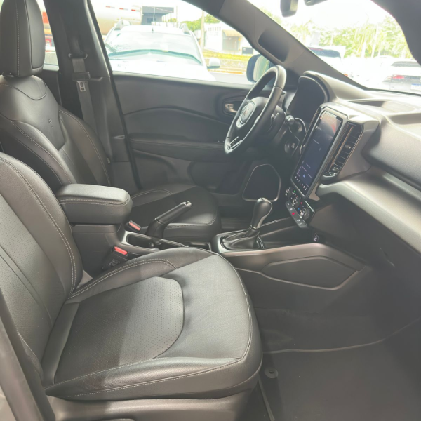 FIAT Toro 1.3 16V 4P FLEX 270 TURBO VOLCANO AUTOMÁTICO