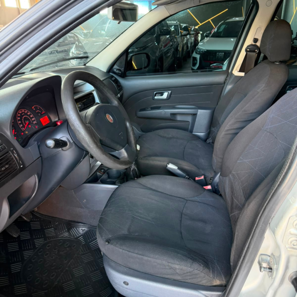FIAT Palio 1.4 4P FLEX ELX