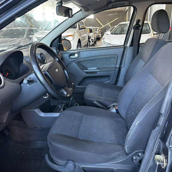 FORD Fiesta Hatch 1.6 4P FLEX
