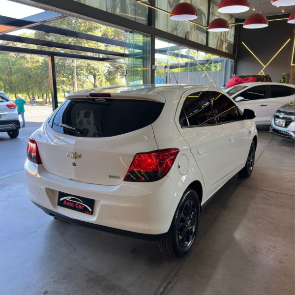 CHEVROLET Onix Hatch 1.0 4P FLEX SELEÇÃO