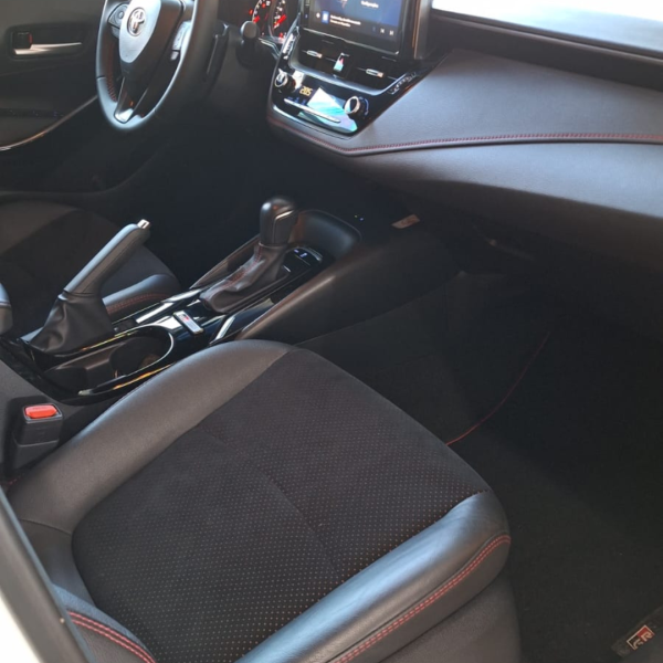 TOYOTA Corolla 2.0 16V 4P VVT-IE FLEX GR-S DIRECT SHIFT AUTOMÁTICO CVT