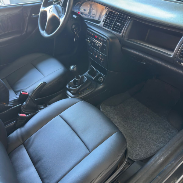 CHEVROLET Vectra Sedan 2.2 4P GLS