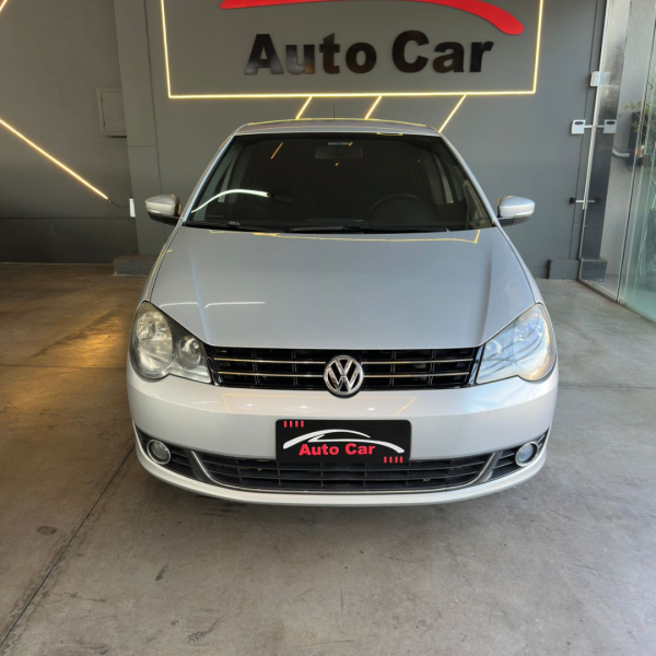 VOLKSWAGEN Polo Sedan 1.6 4P COMFORTLINE FLEX