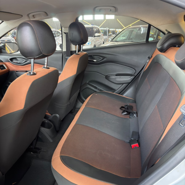 CHEVROLET Onix Hatch 1.4 4P FLEX ACTIV AUTOMÁTICO