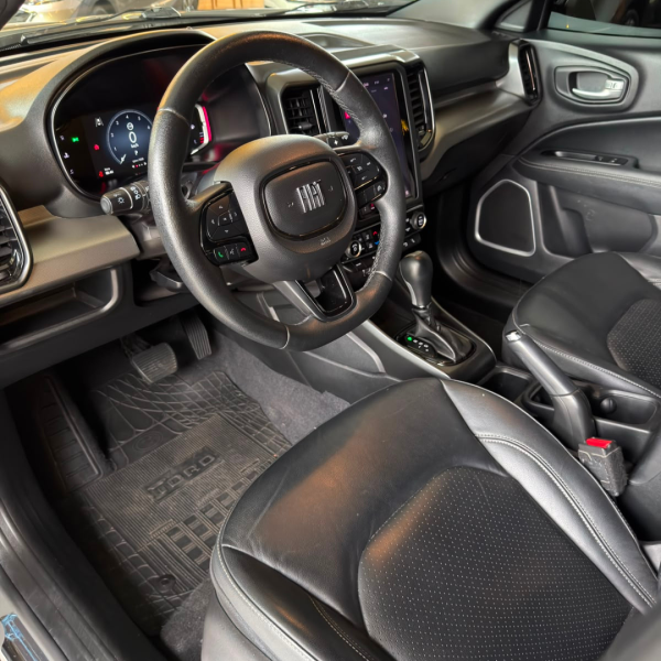 FIAT Toro 1.3 16V 4P FLEX 270 TURBO VOLCANO AUTOMÁTICO