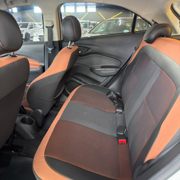 CHEVROLET Onix Hatch 1.4 4P FLEX ACTIV AUTOMÁTICO