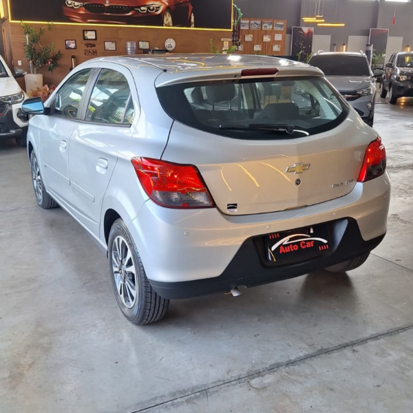 CHEVROLET Onix Hatch 1.4 4P FLEX LTZ AUTOMÁTICO