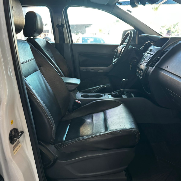 FORD Ranger 3.2 20V CABINE DUPLA 4X4 LIMITED TURBO DIESEL AUTOMÁTICO