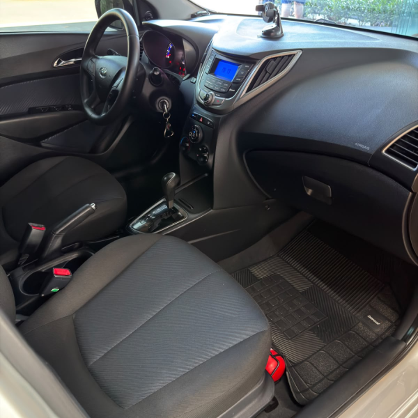 HYUNDAI HB 20 Hatch 1.6 16V 4P COMFORT FLEX AUTOMÁTICO