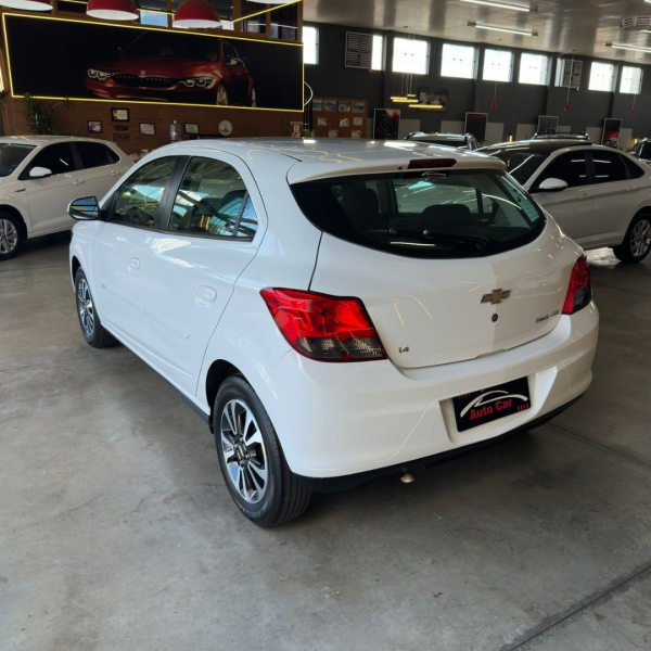 CHEVROLET Onix Hatch 1.4 4P FLEX LTZ