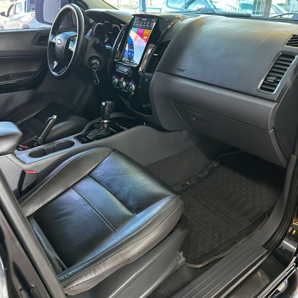 FORD Ranger 3.2 20V CABINE DUPLA 4X4 LIMITED TURBO DIESEL AUTOMÁTICO