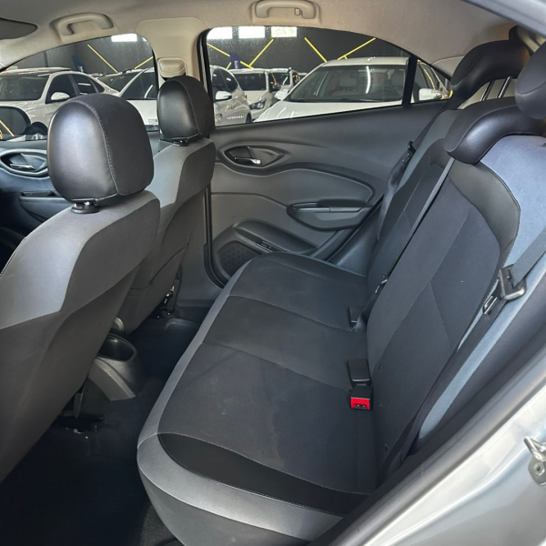 CHEVROLET Onix Hatch 1.4 4P FLEX ACTIV AUTOMÁTICO