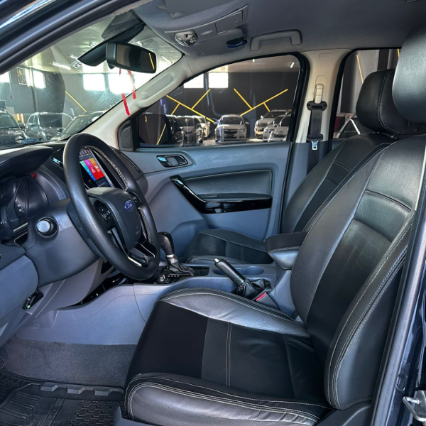 FORD Ranger 3.2 20V CABINE DUPLA 4X4 LIMITED TURBO DIESEL AUTOMÁTICO