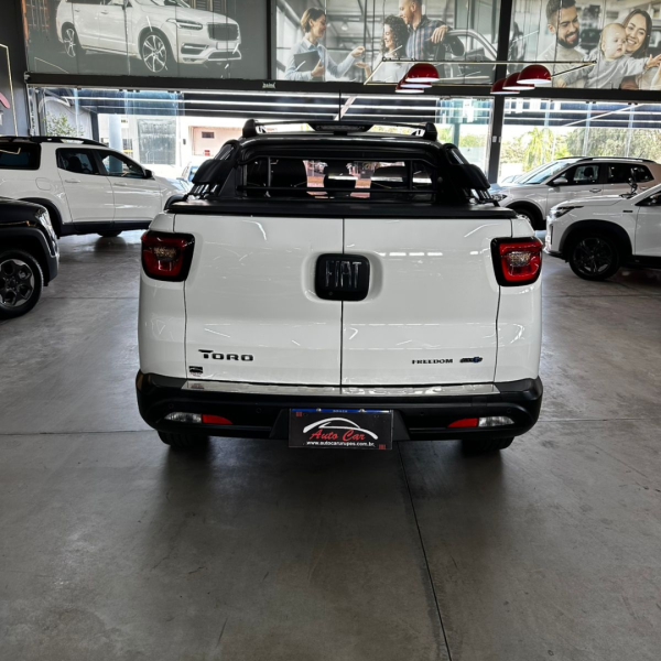 FIAT Toro 1.8 16V 4P FLEX FREEDOM ROAD AUTOMÁTICO