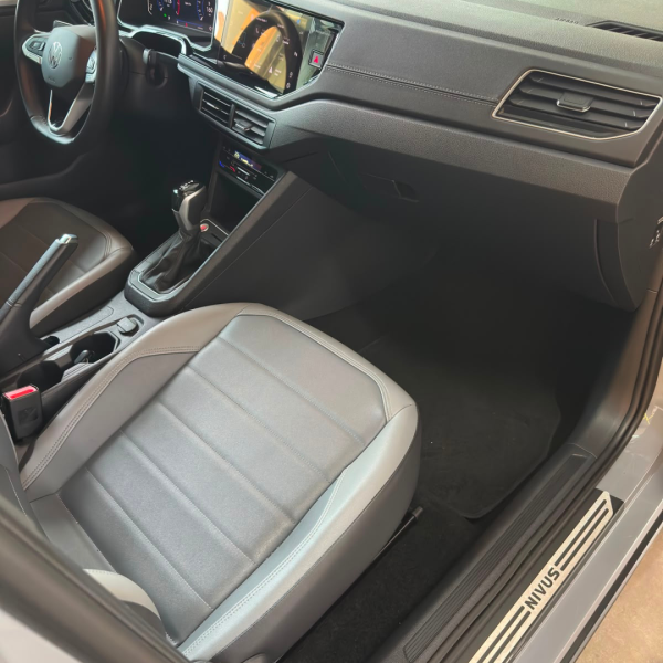 VOLKSWAGEN Nivus 1.0 4P FLEX 200 TSI HIGHLINE TURBO AUTOMÁTICO