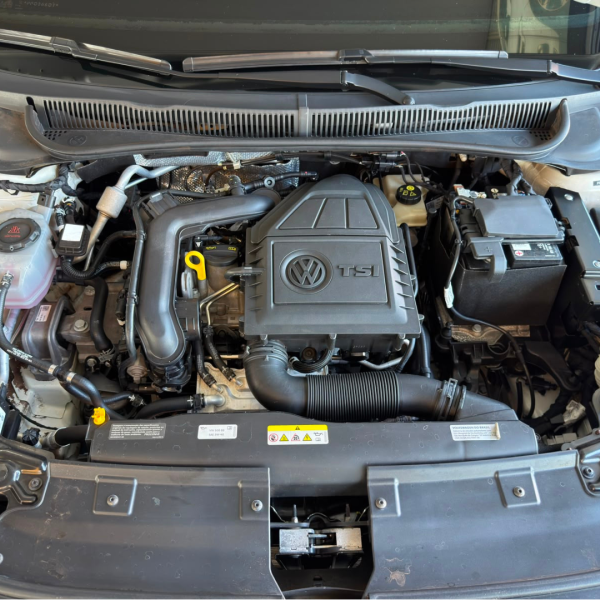VOLKSWAGEN Nivus 1.0 4P FLEX 200 TSI HIGHLINE TURBO AUTOMÁTICO