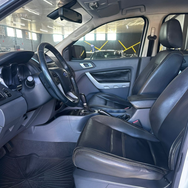 FORD Ranger 3.2 20V CABINE DUPLA 4X4 LIMITED TURBO DIESEL AUTOMÁTICO