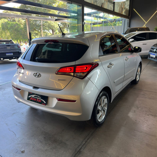 HYUNDAI HB 20 Hatch 1.6 16V 4P COMFORT FLEX AUTOMÁTICO