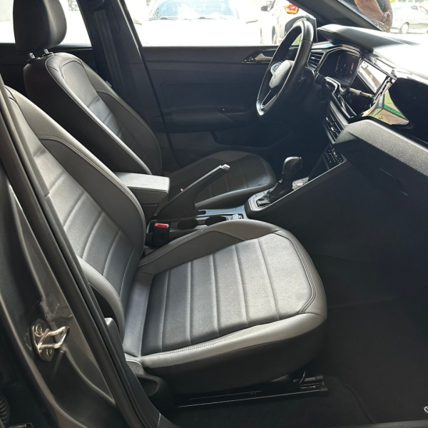 VOLKSWAGEN Nivus 1.0 4P FLEX 200 TSI HIGHLINE TURBO AUTOMÁTICO