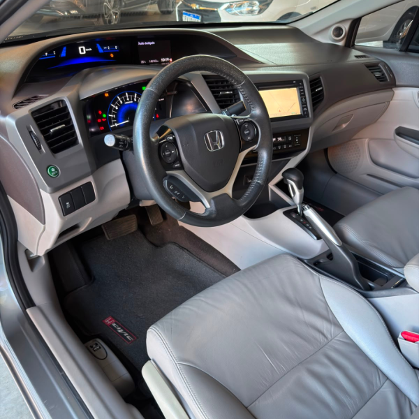 HONDA Civic 2.0 16V 4P FLEX EXR AUTOMÁTICO