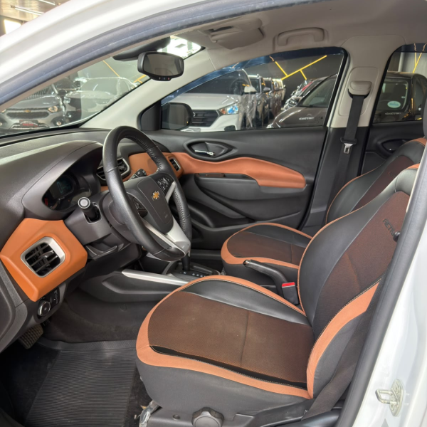 CHEVROLET Onix Hatch 1.4 4P FLEX ACTIV AUTOMÁTICO