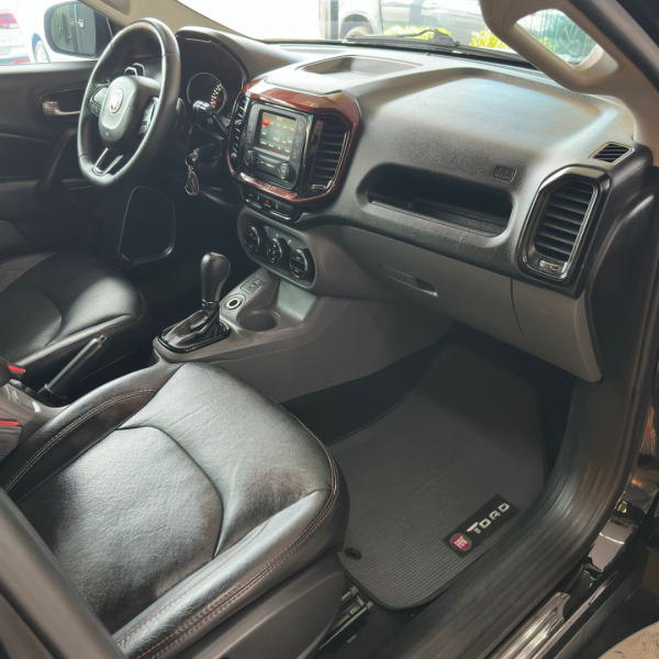FIAT Toro 1.8 16V 4P FLEX FREEDOM ROAD AUTOMÁTICO