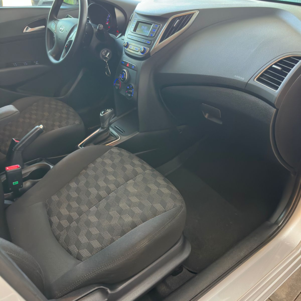 HYUNDAI HB 20 Hatch 1.6 16V 4P COMFORT FLEX AUTOMÁTICO