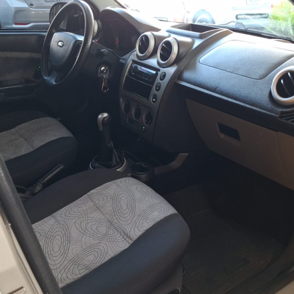 FORD Fiesta Sedan 1.6 4P CLASS FLEX