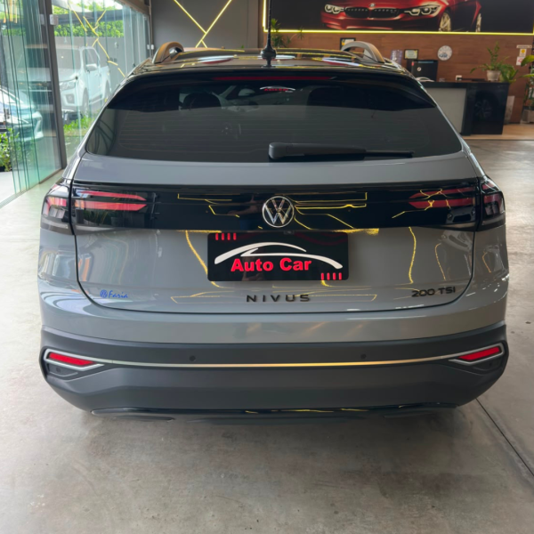 VOLKSWAGEN Nivus 1.0 4P FLEX 200 TSI HIGHLINE TURBO AUTOMÁTICO