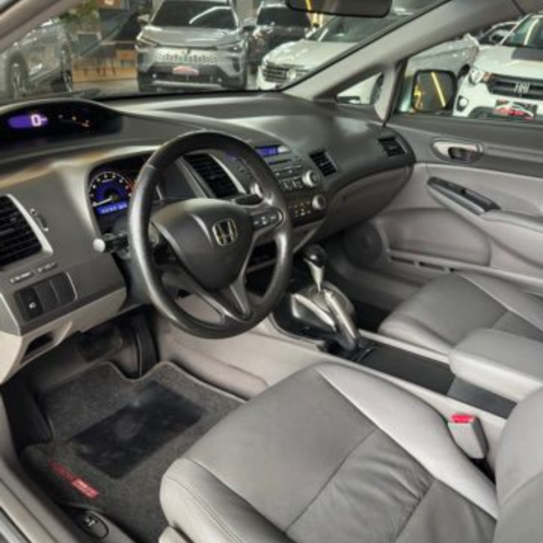 HONDA Civic 1.8 16V 4P FLEX LXS AUTOMÁTICO