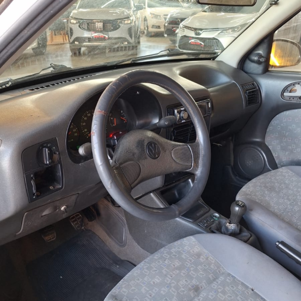 VOLKSWAGEN Gol 1.6 MI CL